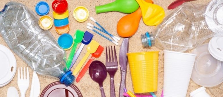 प्लास्टिक : स्वस्थ्य र पर्यावरण दुवैका लागि हानिकारक