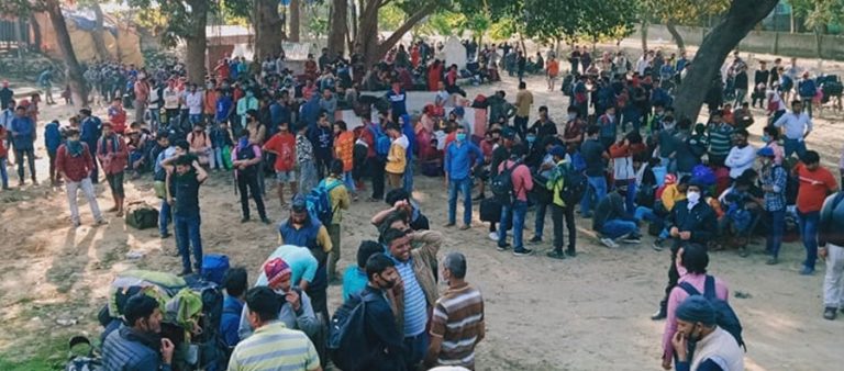 सरकारको अलमल : पहिले काठमाडौंमा, अहिले सिमानामा