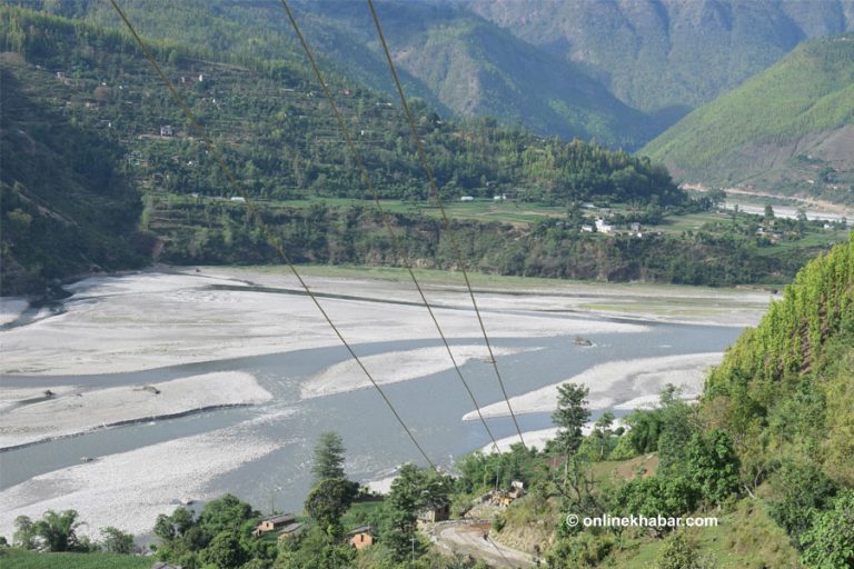 मलामी गएका व्यक्ति भेरी नदीमा बेपत्ता, खोजीमा गोताखोर परिचालन