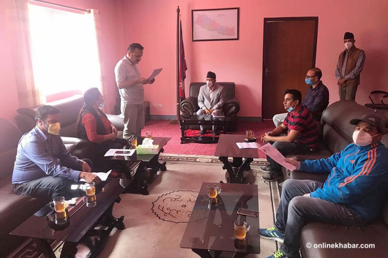 कक्षा ११ को परीक्षा पनि नलिन नेविसंघको माग