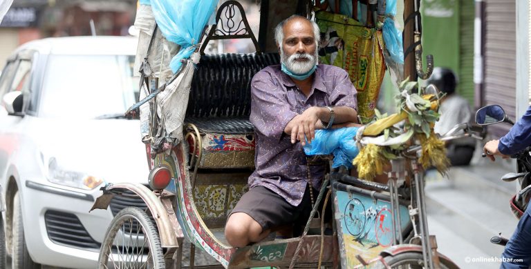 लकडाउनमा एउटा रिक्सा जिन्दगी