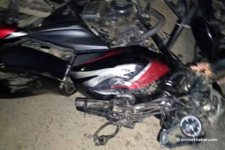 जिपको ठक्करले मोटरसाइकलमा सवार आमाछोराको मृत्यु