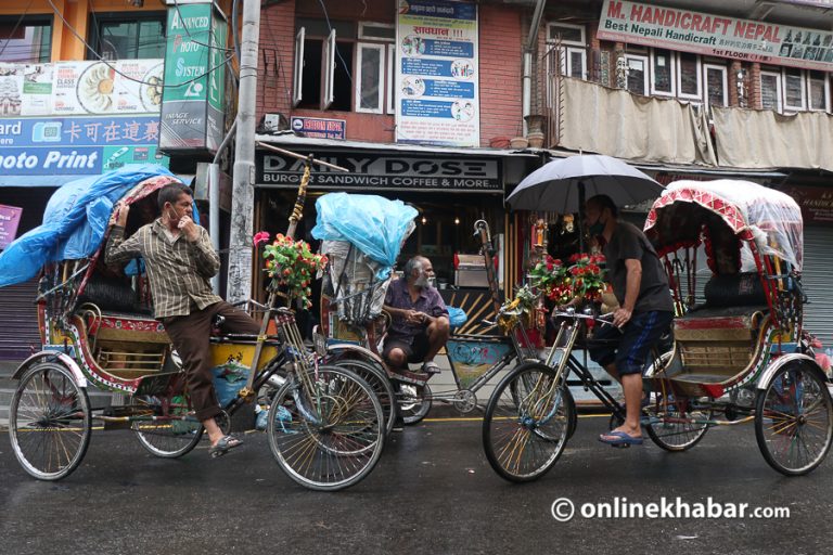 लकडाउनको एक वर्ष : उद्योग, व्यापार र निर्माण तंग्रियो, कोमामै छ पर्यटन