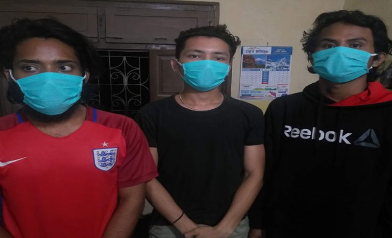सामान्य विवादमा बाटो छेकेर साथीको हत्या