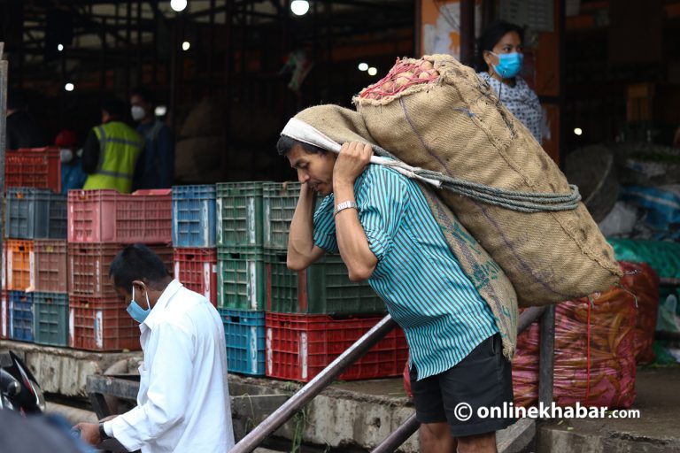 ८ महिनामा साढे ११ अर्बको तरकारी आयात, झण्डै ७ अर्बको आलु