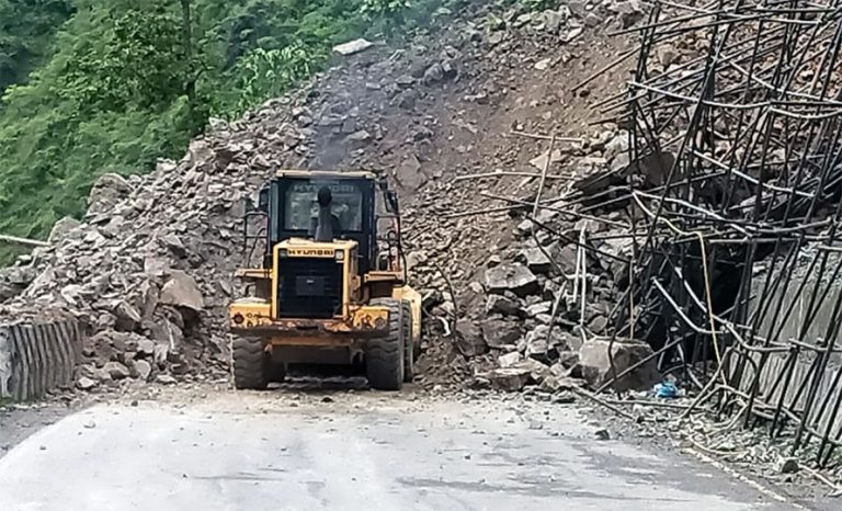 नारायणगढ–मुग्लिन सडकखण्ड पुनः अवरुद्ध