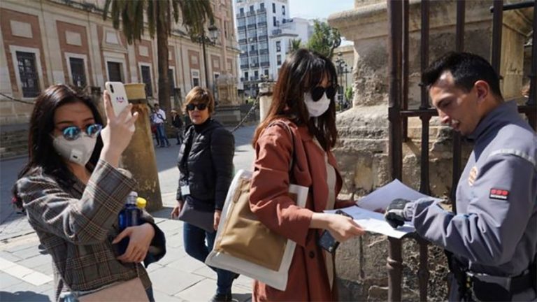 स्पेनमा हट्यो आपतकाल, पर्यटकका लागि सीमा खुला