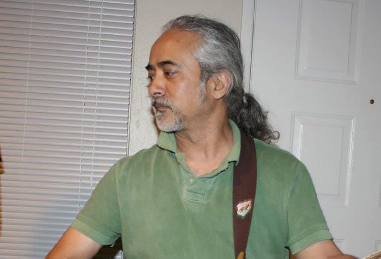 कवि विप्लवको बेग्लै जीवन