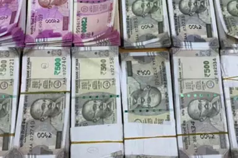 झापामा ७५ हजार बराबरको नक्कली भारतीय नोट बरामद