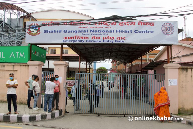 गंगालाल अस्पतालको सञ्चालक समिति सदस्यमा डा. सापकोटा र बराल मनोनित