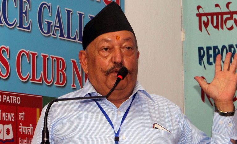 गाडी नचलाउने सार्वजनिक यातायात केन्द्रीय महासंघको घोषणा