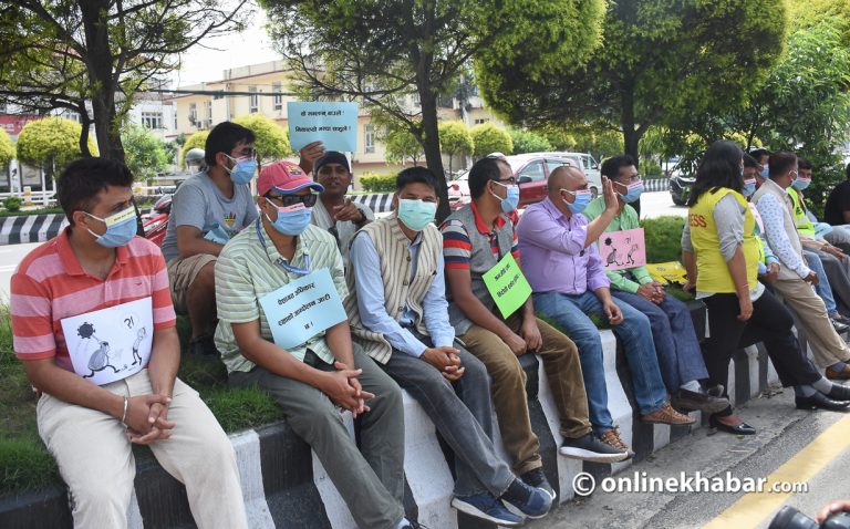 पेशागत सुरक्षा माग गर्दै काठमाडौंमा पत्रकारको प्रदर्शन