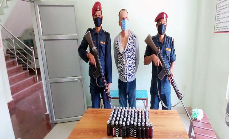 घरमै लागूऔषध राखेर बिक्री गर्ने पक्राउ