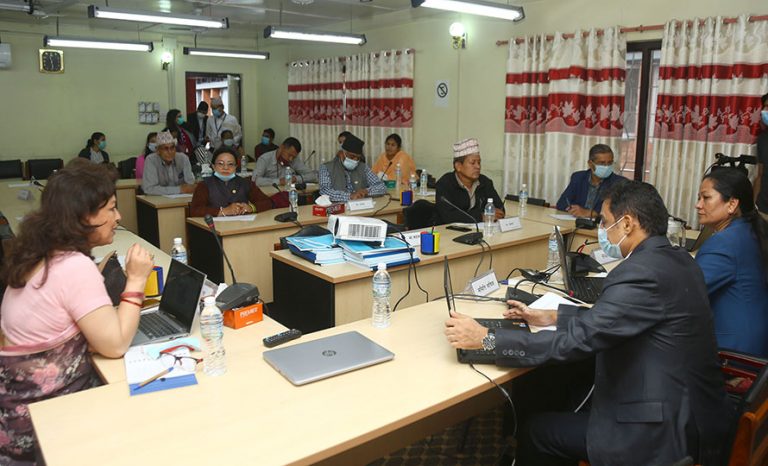 मानसिक स्वास्थ्यलाई विद्यालयको पाठ्यक्रममा राख्न निर्देशन