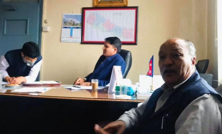 मजदुरको कोरोना बिमा गर्ने सहमति, यातायात चलाउन व्यवसायी राजी