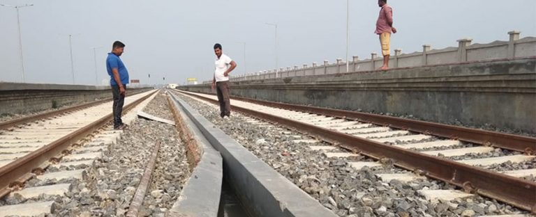झापा–सुनसरी रेलमार्ग : गोरु पछाडि, गाडा अगाडि !