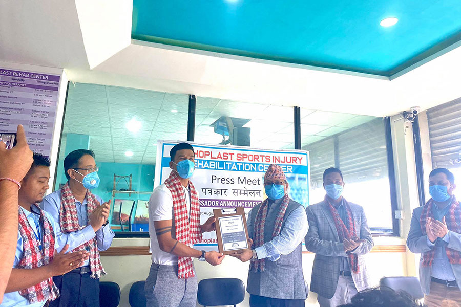 गोलकिपर किरण अर्थोप्लास्टको ‘ब्राण्ड एम्बासडर’ नियुक्त