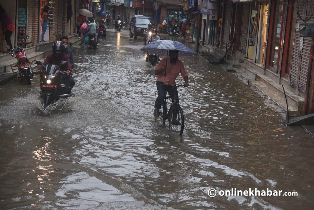 सहरमा पानीलाई छैन बाटो