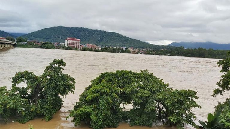 नदी तटीय क्षेत्रमा उच्च सतर्कता अपनाउन चितवन प्रशासनको आग्रह