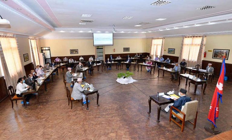 बालुवाटारमा विज्ञसँग प्रधानमन्त्रीको छलफल, विपक्षी दलका नेता पनि सहभागी