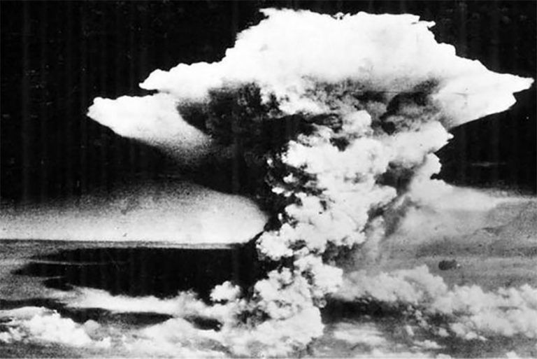 हिरोसिमामा आणविक बम खसालेको ७५ वर्ष पूरा