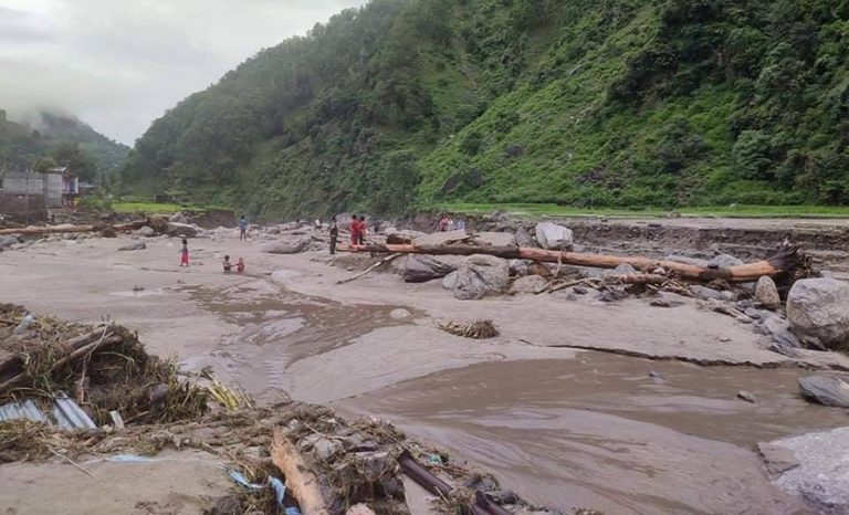जाजरकोटमा बाढीले वडा कार्यालय बगायो 