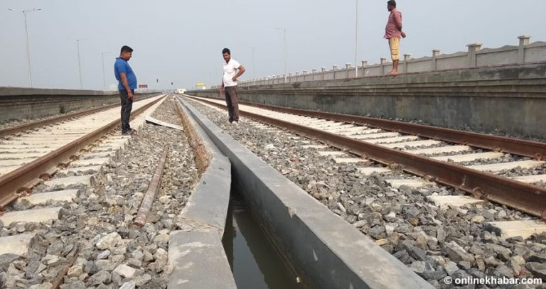 रेलमार्ग निर्माण : काँकडभिट्टादेखि इनरुवासम्म रोक्का राखिएको जग्गा फकुवा हुने