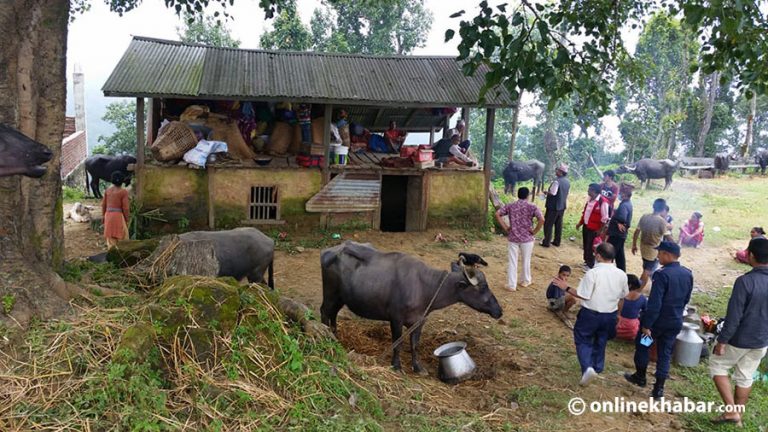 जमिन भासिँदा अर्घाखाँचीको शीतगंगाका ३०० घर जोखिममा