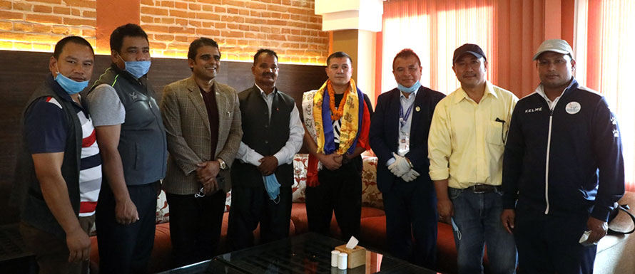 बक्सिङ प्रशिक्षक रहिमुभको बिदाइ