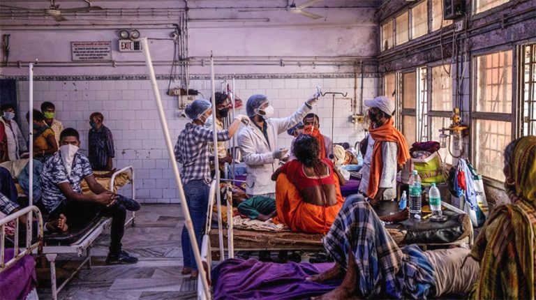 भारतमा एकैदिन दुई लाखभन्दा बढीमा कोरोना संक्रमण  