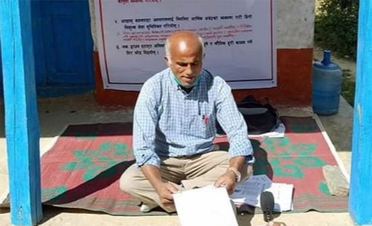 डाक्टर केसी काठमाडौं फर्किँदै, सत्याग्रह कायमै