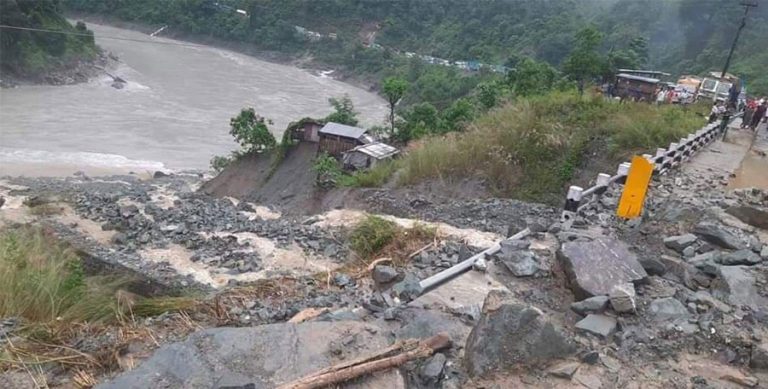 नारायणगढ–मुग्लिन सडकखण्ड एकतर्फी खुल्यो