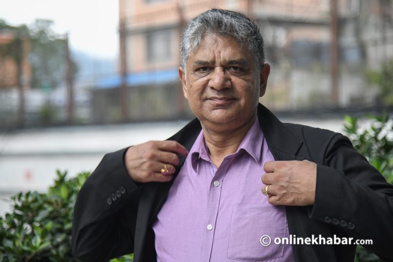 न्यायाधीश रेग्मी र शर्मालाई थापाको चुनौती : प्रधानन्यायाधीशले घुस खाँदैनन् भन्नुस्