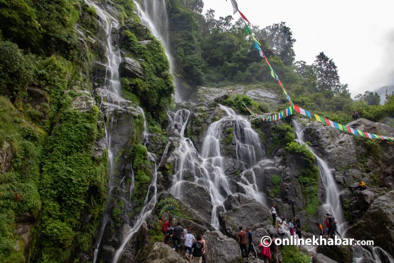 काभ्रेको तीनधारे झरना संरक्षणको प्रक्रिया थालियो