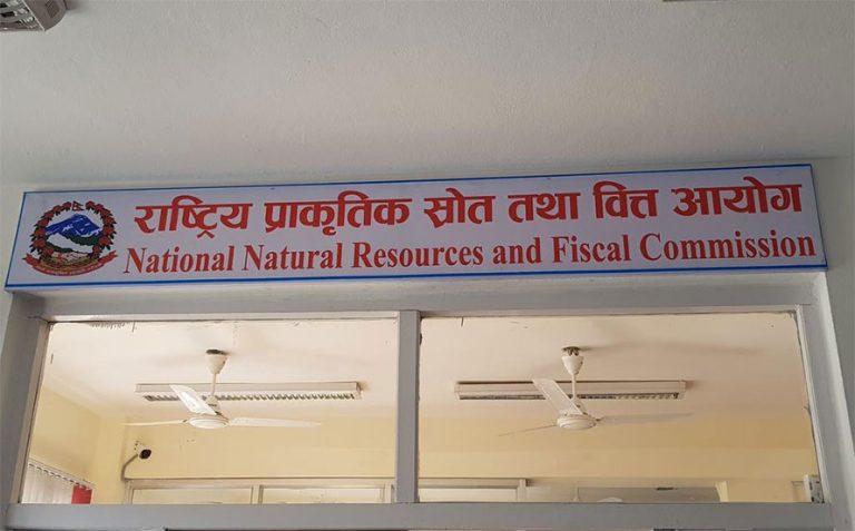 सवारी कर घरपायक कार्यालयमै बुझाउन सक्ने व्यवस्था गर्न सिफारिस