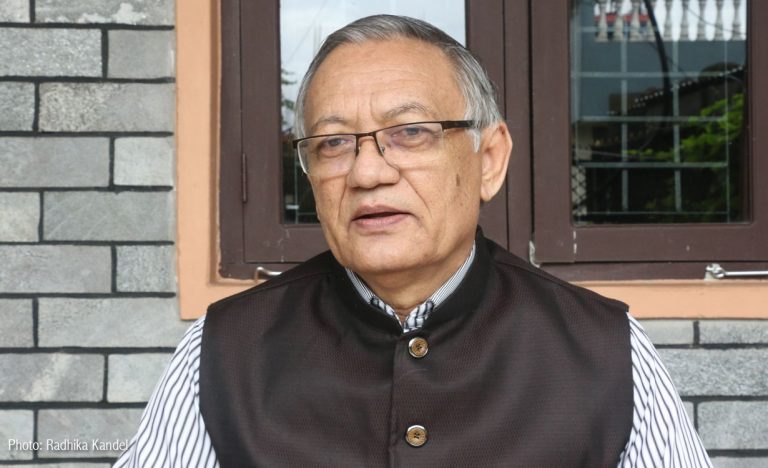 पुरस्कारको भारी धान्न सक्दिनँ कि !
