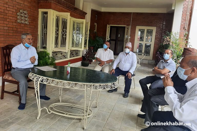 देउवालाई भेटेर व्यवसायीले भने– हाम्रा माग पूरा गराउन पहल गरिदिनुस्