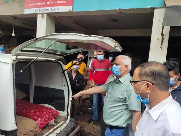मन्त्री प्याज किन्न दौडँदा पनि किन रोकिएन कालोबजारी ?