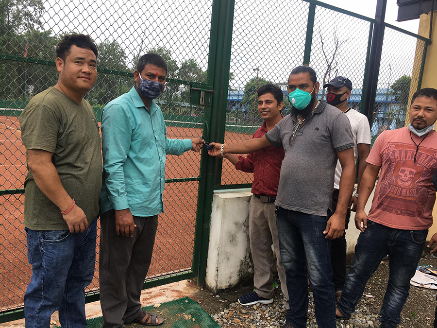 रुपन्देहीको लन टेनिस कोर्ट निर्माणको भुक्तानी विवाद चर्कियो
