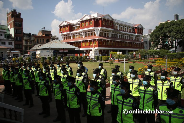 ललितपुरको नगर प्रहरीमा ५० पदका लागि ३१८ जना भिड्दै