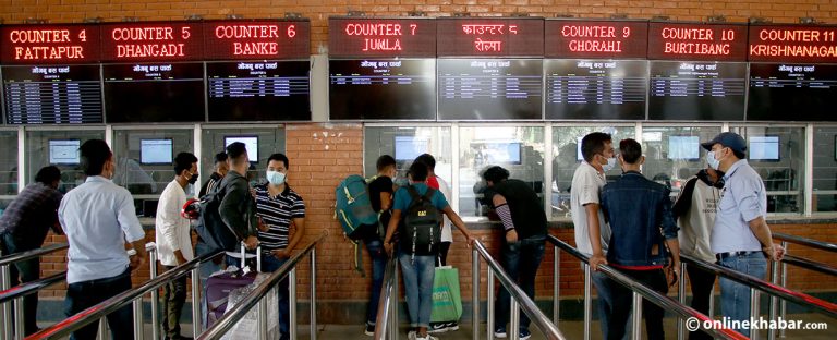 बसपार्कमा देखिएन चहलपहल, गाडीवाला भन्छन्– घटस्थापनापछि भिडभाड हुन्छ
