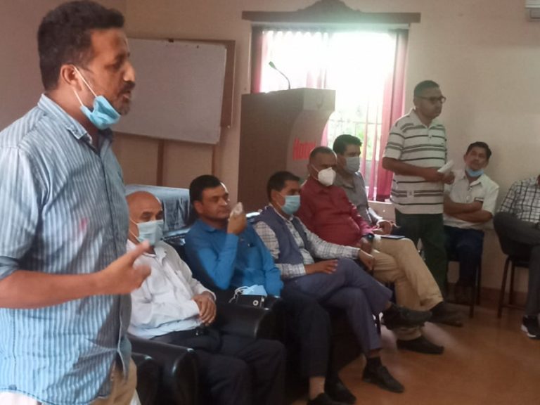 रुपन्देहीमा नेकपाका २ हजार कार्यकर्ताद्वारा पार्टी परित्याग घोषणा