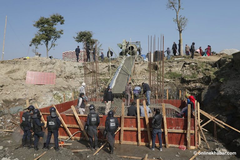 फास्ट ट्र्याक निर्माणमा खोकनावासीको अवरोध