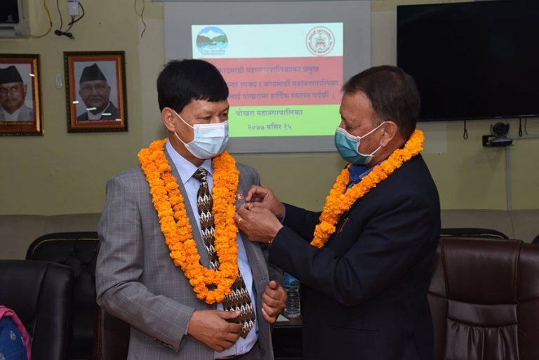 अध्ययन भ्रमणमा पोखरा पुगेर शाक्यले भने-महानगरले व्यवस्थित योजना बनाओस्