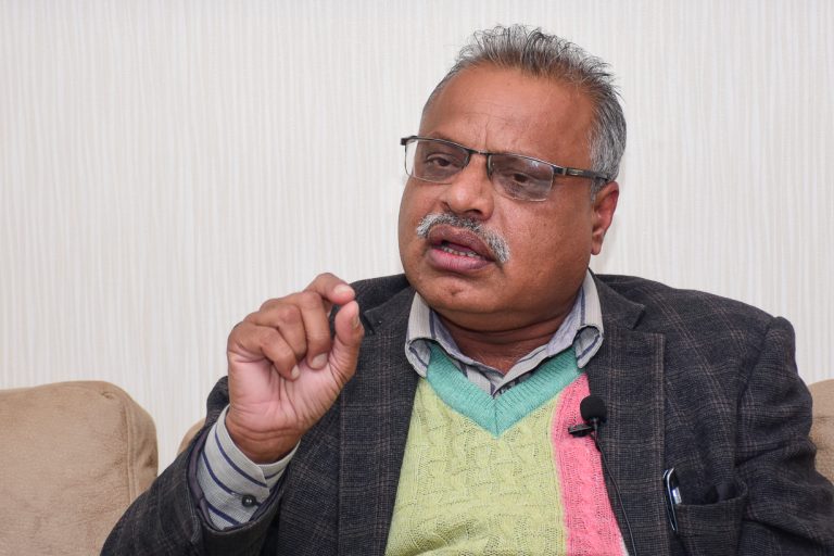 ‘छठमा बजार हाबी भयो, नाटकमा पश्चिम’