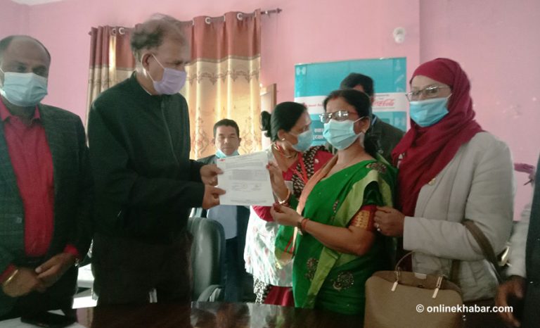 नारायणी अस्पताललाई भेन्टिलेटर सहयोग