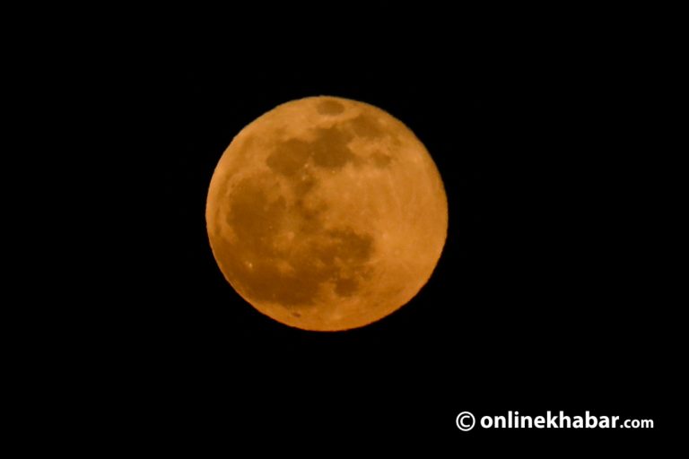 ज्योतिषशास्त्र : पूर्णिमा र समुद्रमा आउने छालको सम्बन्ध के छ ?