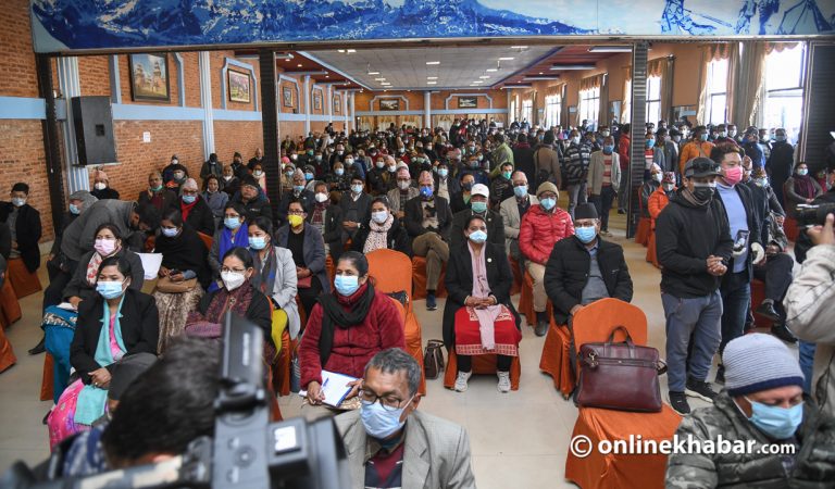 नेकपाका दुई तिहाइ केन्द्रीय सदस्य प्रचण्ड–नेपाल समूहतिर