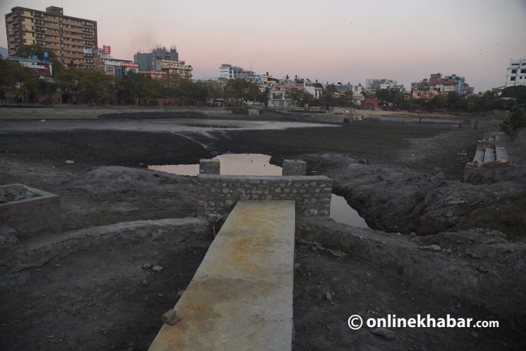 कमलपोखरीमा साढे दुई करोड लिटर पानी हाल्ने तयारी