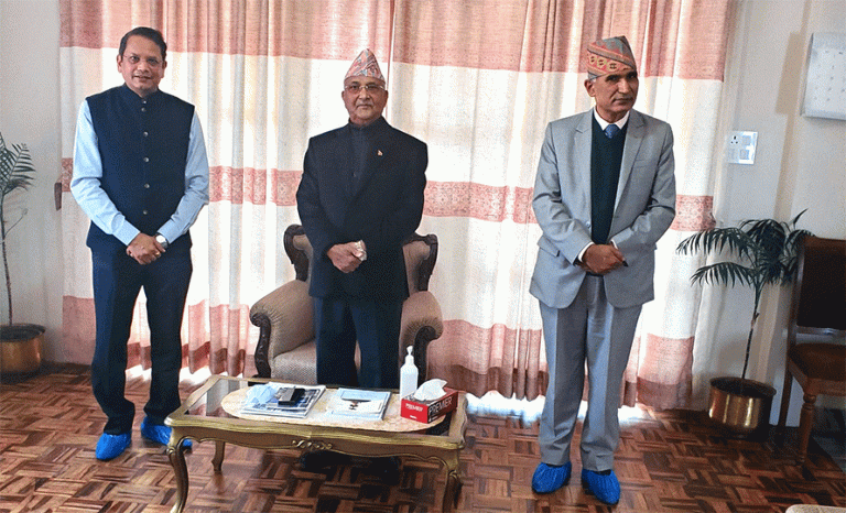 काठमाडौंमा दिल्लीका अर्का पाहुना, भाजपा विदेश विभाग प्रमुखले भेटे प्रधानमन्त्री
